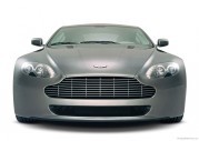 Aston Martin Vantage V8